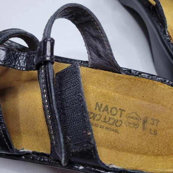 NAOT Brasilia Black Gloss Leather Silver Studs Sandals 37 (US 6.5) Adjust Strap - Picture 9 of 9